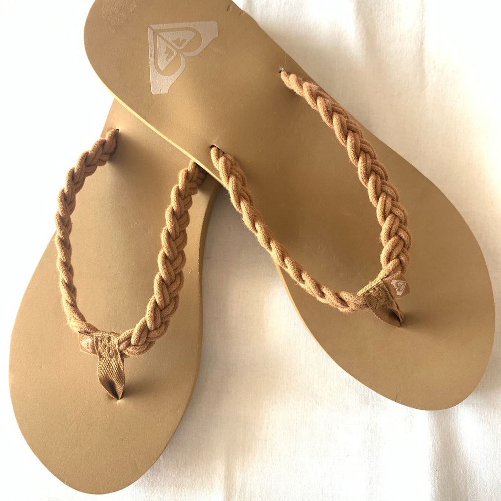 NWOT ✨ Roxy Sandals